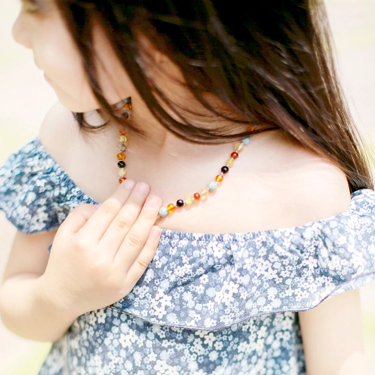 KALUNG AMBER DENGAN SKY BLUE IMPERIAL JASPER UNTUK JUNIOR. JN106