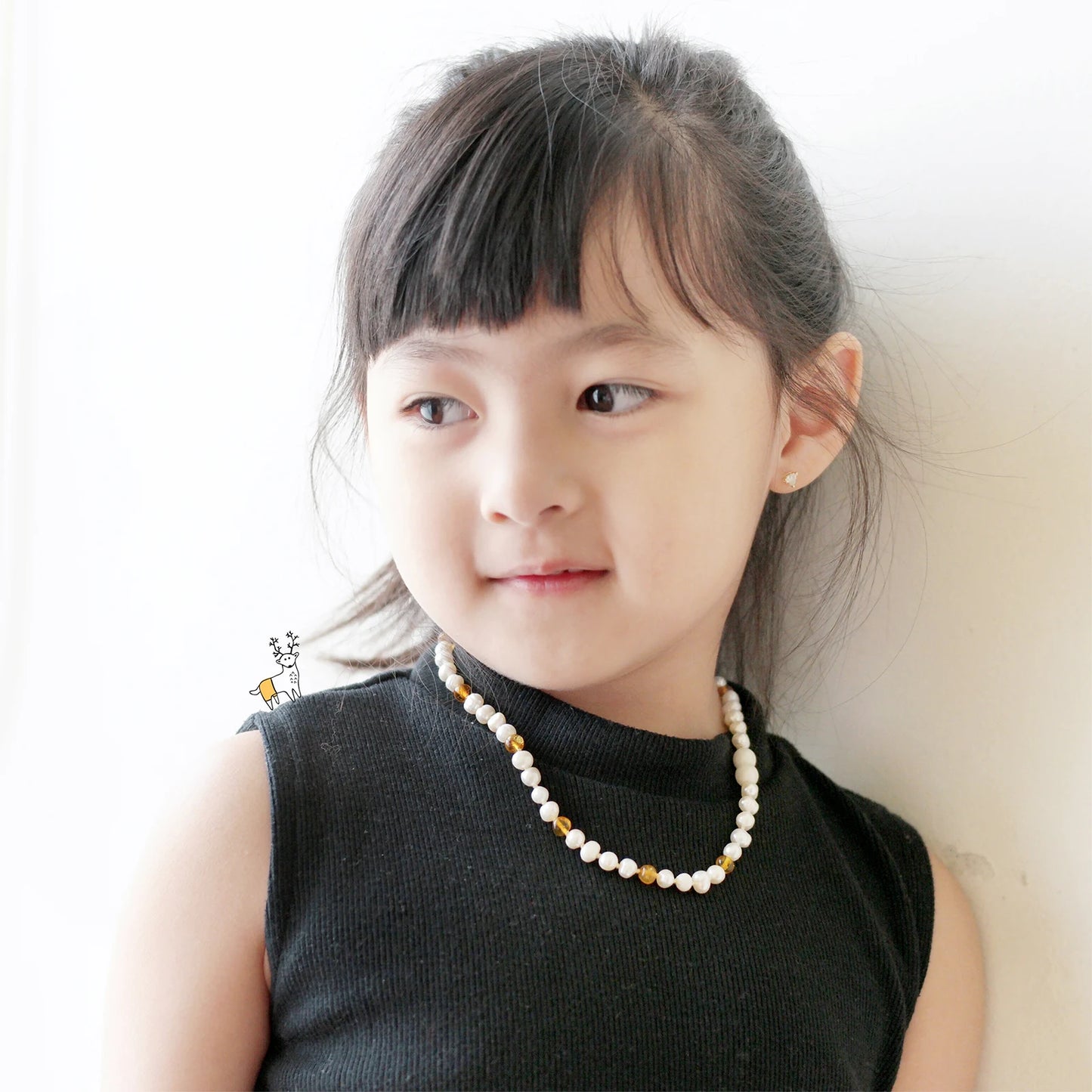 KALUNG MUTIARA DENGAN BALTIC AMBER UNTUK JUNIOR. P2