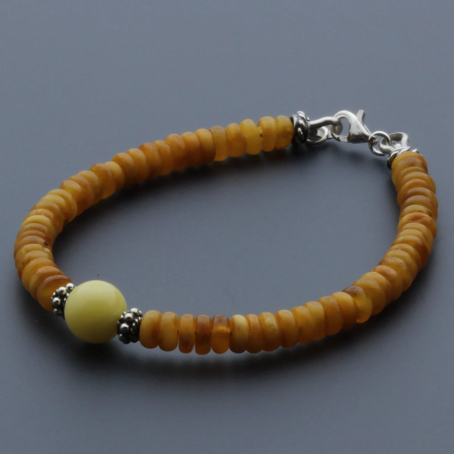Gelang Amber Dewasa Dengan Perak. SB124