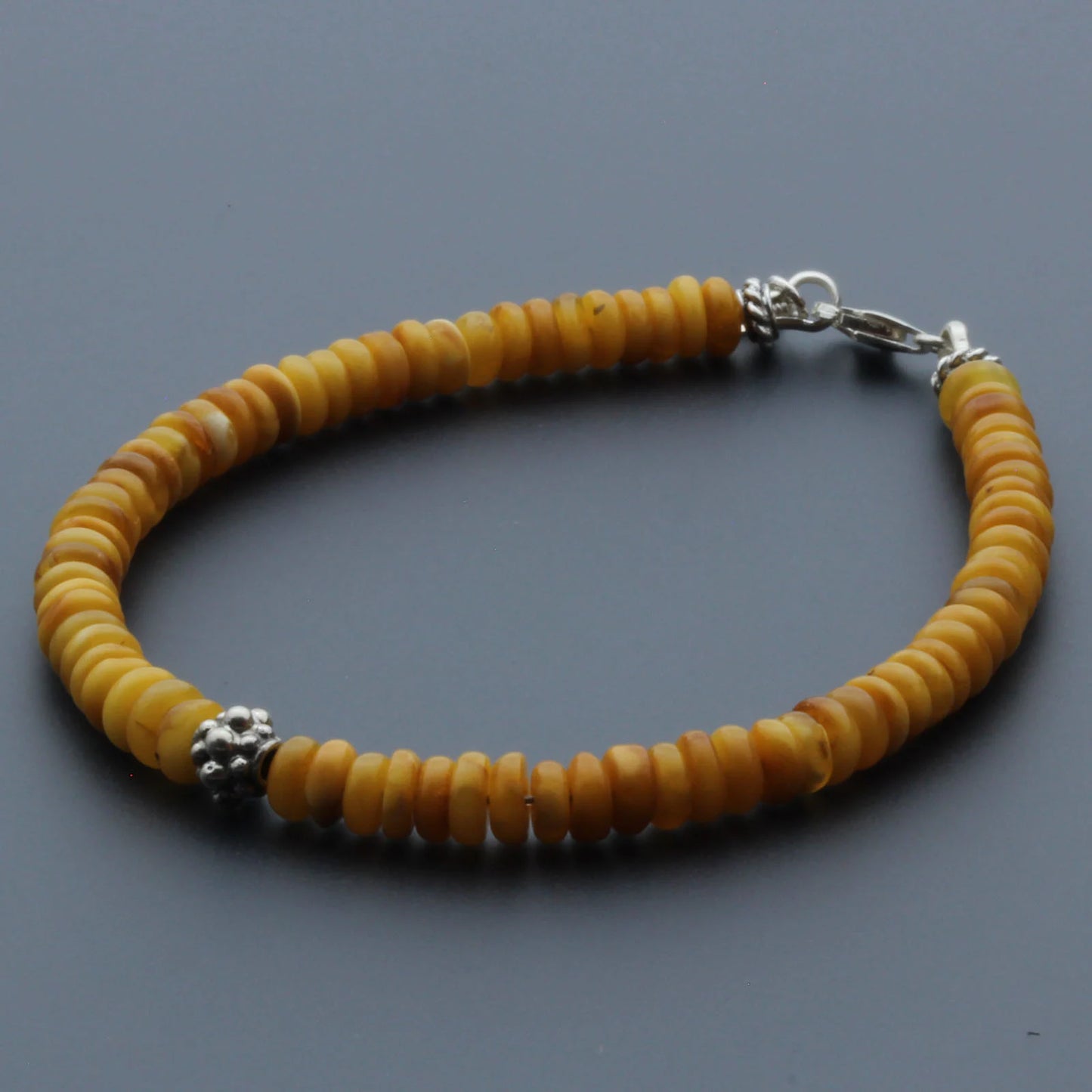 Gelang Amber Dewasa Dengan Perak. SB132