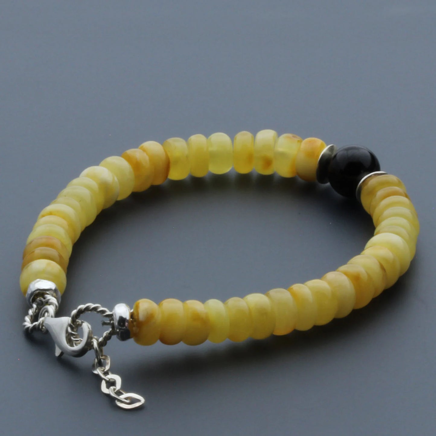 Gelang Amber Dewasa Dengan Perak. SB115