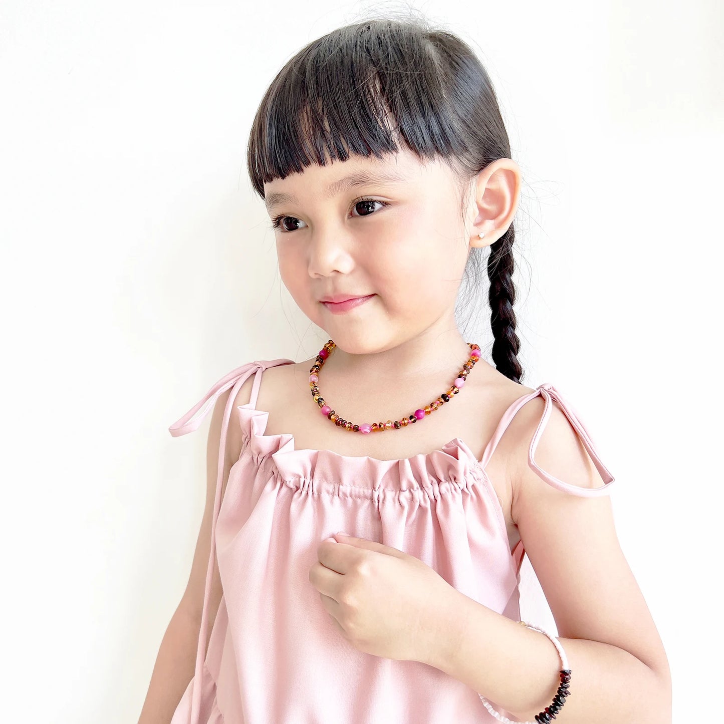 KALUNG BALTIC AMBER DENGAN PINK LACE AGATE UNTUK JUNIOR. JN105