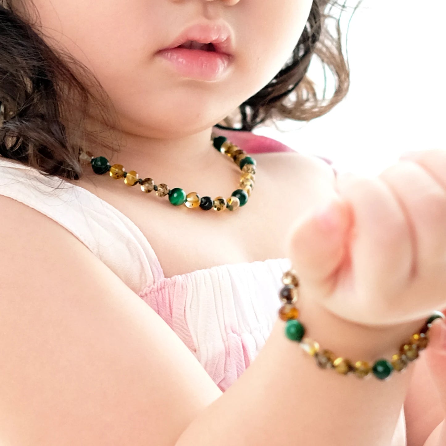 SET BAYI AMBER DENGAN GREEN TIGER EYE. LE457